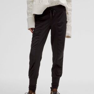 Lululemon Dance Studio Jogger Mid Rise